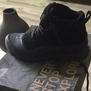 TNF Men’s Snowfuse Boot, Waterproof boot I only use ones size 10